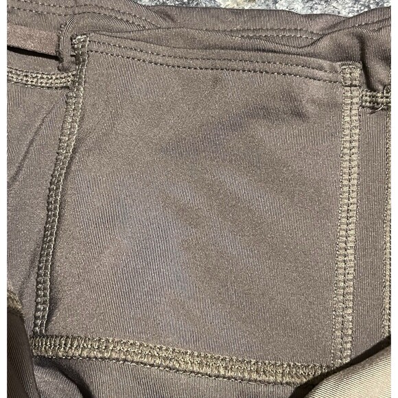 Athleta 2 Tone Cropped Leggings RN 54023 Womens S Gray Yoga Gym Athleisure - Picture 9 of 10